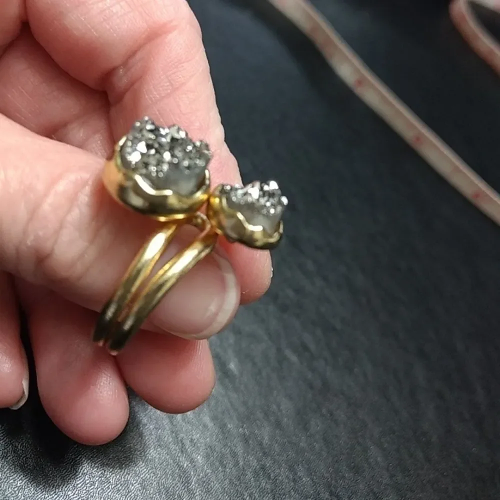Gold tone sparkly druzy ring size 7